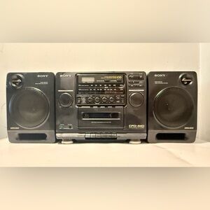 Sony CPD-440 Boombox with CD and Cassette